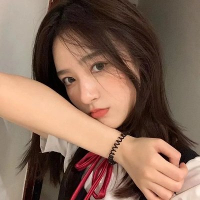 我和闺蜜一起穿进狗血短剧